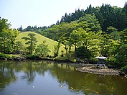 画像1: 秋田市から県立博物館や水心苑や旧奈良家住宅などを観光して秋田市へのタクシー手配