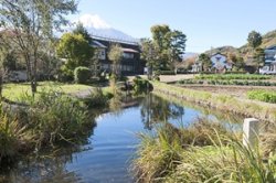 画像1: 小田原市内から忍野八海やカチカチ山ロープウエイやオルゴールの森や河口湖ミューズ館を見学して河口湖へのタクシー手配