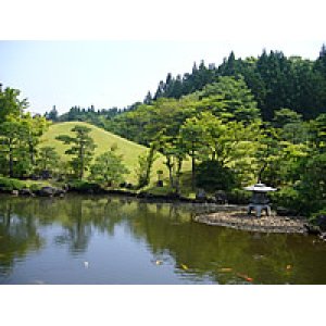 画像: 秋田市から県立博物館や水心苑や旧奈良家住宅などを観光して秋田市へのタクシー手配