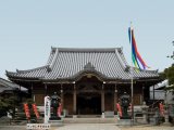画像: 豊橋市内から御油松並木や赤坂宿や岡崎城（家康館）や八丁みそ（工場見学）や華蔵寺や仁吉の墓やがん封じ寺を見学して西浦温泉ヘのタクシー手配