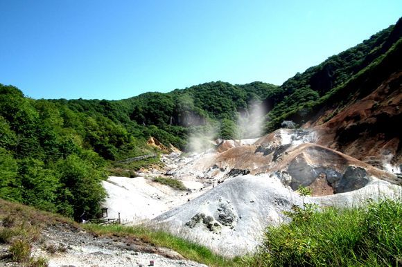 画像1: 新千歳空港より支笏湖や白老ポロトコタン観光と登別地獄谷して登別温泉までタクシー手配