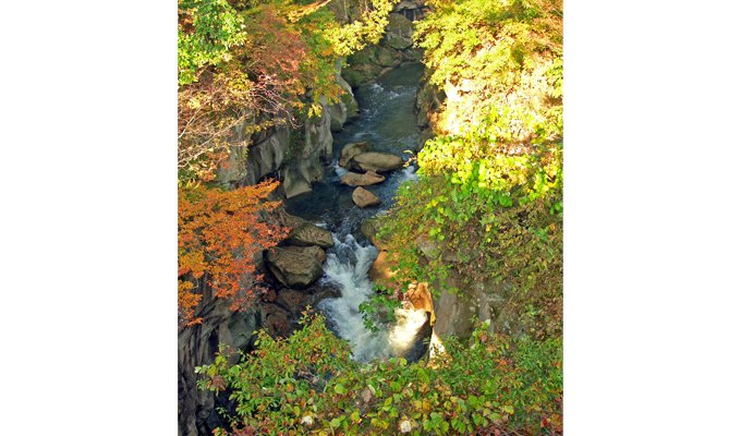 画像1: 仙台市から磊々峡と秋保大滝見学して秋保温泉へのタクシー手配