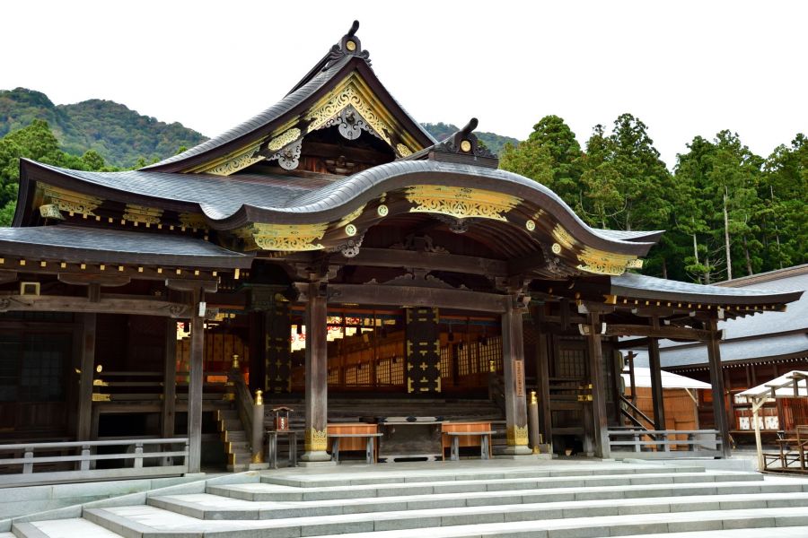 画像1: 新潟市内から弥彦神社や弥彦山スカイラインや山頂パノラマラインなどを観光して弥彦岩室温泉へのタクシー手配