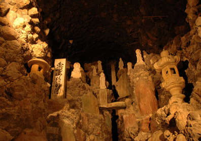 画像1: 高崎市内から洞窟観音や白衣大観音や達磨寺など観光して高崎市内へのタクシー手配