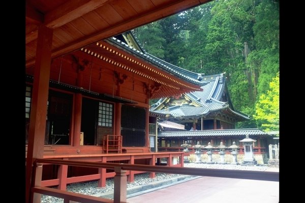 画像1: 宇都宮市内から二荒山神社や大谷寺や平和観音や大谷資料館や松が峰教会など観光して宇都宮市内へのタクシー手配